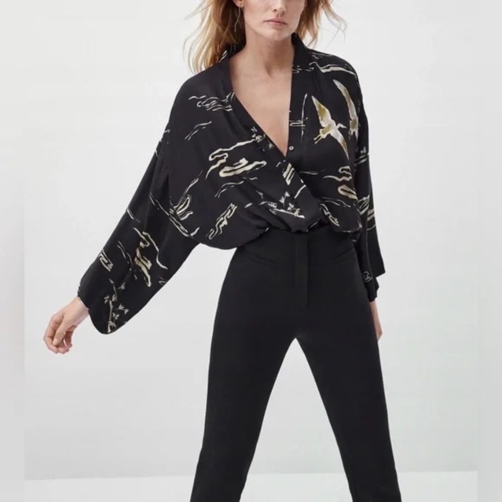 Kimono inspired stylish Massimo Dutti top with 70s flair